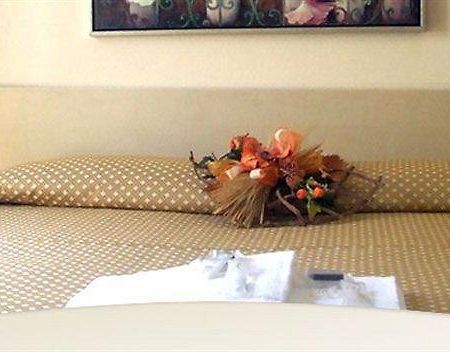 Hotel Santa Lucia Cascina Ngoại thất bức ảnh
