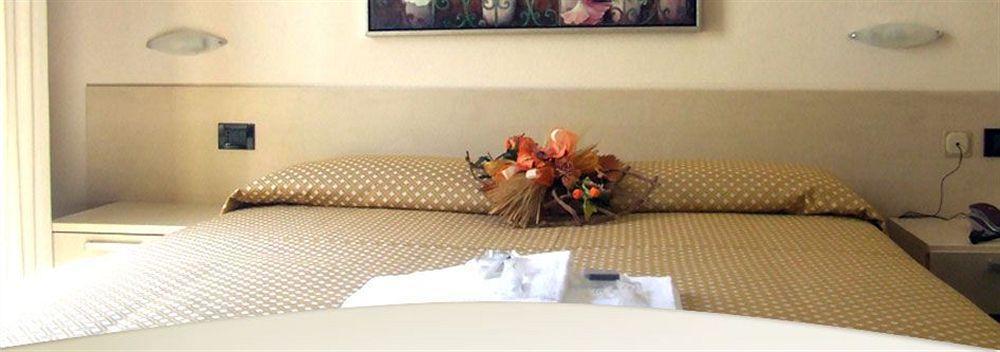 Hotel Santa Lucia Cascina Ngoại thất bức ảnh